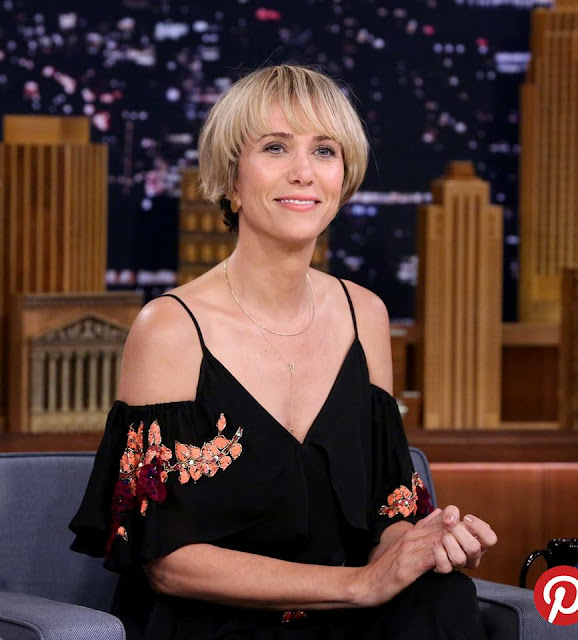 Kristen Wiig Awesome Profile Pictures Kristen Wiig