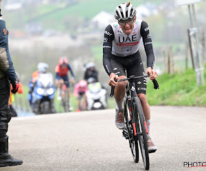 Koersvervalsing? Wielerwereld furieus over kopbeurt van koersdirecteur voor Pogačar in Amstel Gold Race