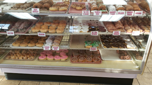 Donut Shop «Suzy Jo Donuts», reviews and photos, 301 N Lewis Rd, Limerick, PA 19468, USA