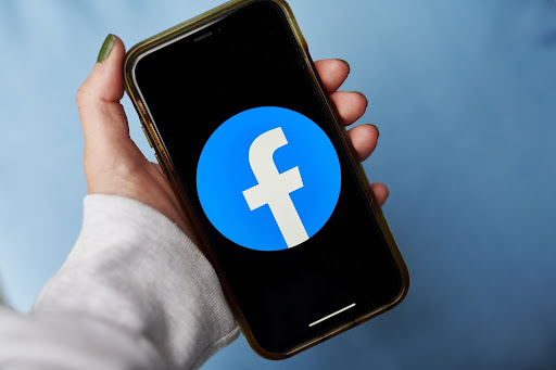 Facebook parent Meta Platforms is changing the way it shows users posts and videos on its flagship social network, part of an effort to get people to watch content from accounts they don’t already follow and better compete with the video app TikTok.