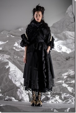 4-Moncler-Simone-Rocha_FW18_09