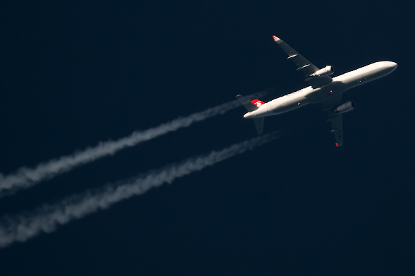 Poland - contrails - Pagina 6 061215_Turkish_THY2GN_THY1994_MAN-IST_TC-JSP_A321