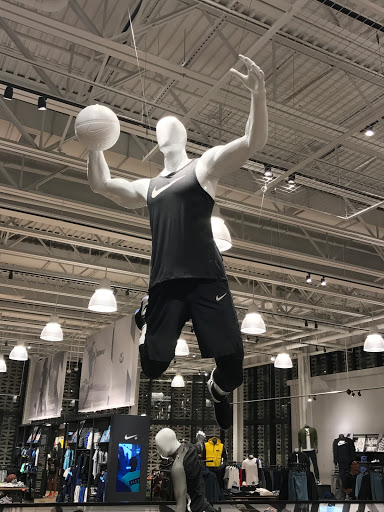 Clothing Store «Nike Miami», reviews and photos, 1035 Lincoln Rd, Miami Beach, FL 33139, USA