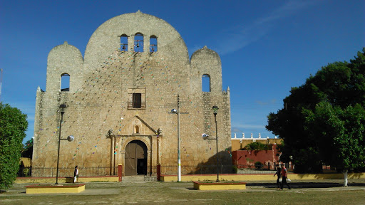 Iglesia San Francisco de Asís, Calle 21 101, Conkal, 97345 Conkal, Yuc., México, Iglesia | YUC