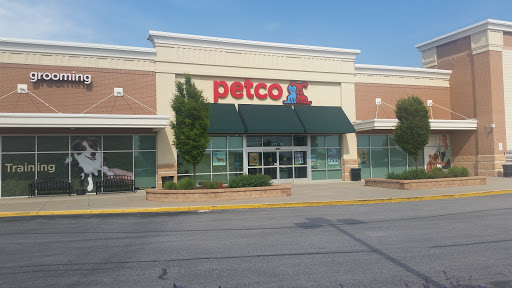 Pet Supply Store «Petco Animal Supplies», reviews and photos, 217 Oak Lee Dr #16, Ranson, WV 25438, USA