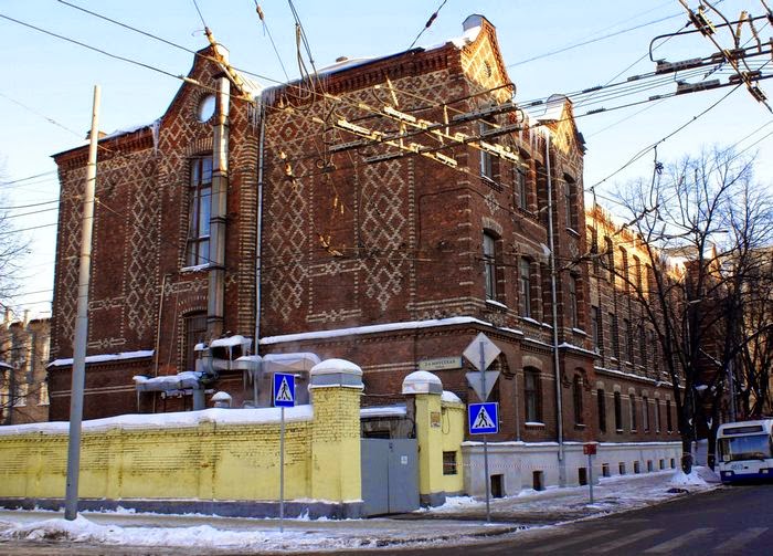 Миусская пл. Храм на Миусской площади в Москве. Дворец пионеров Миусская площадь.