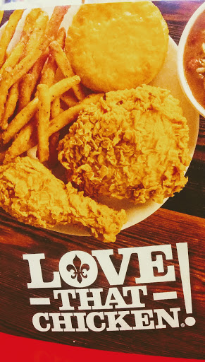 Chicken Restaurant «Popeyes Louisiana Kitchen», reviews and photos, 12659 Glenoaks Blvd, Sylmar, CA 91342, USA