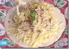 Tagliolini ai formaggi piemontesi e nocciole tostate