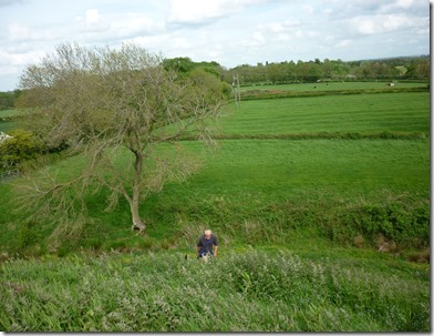 8 dave ascending brinklow motte