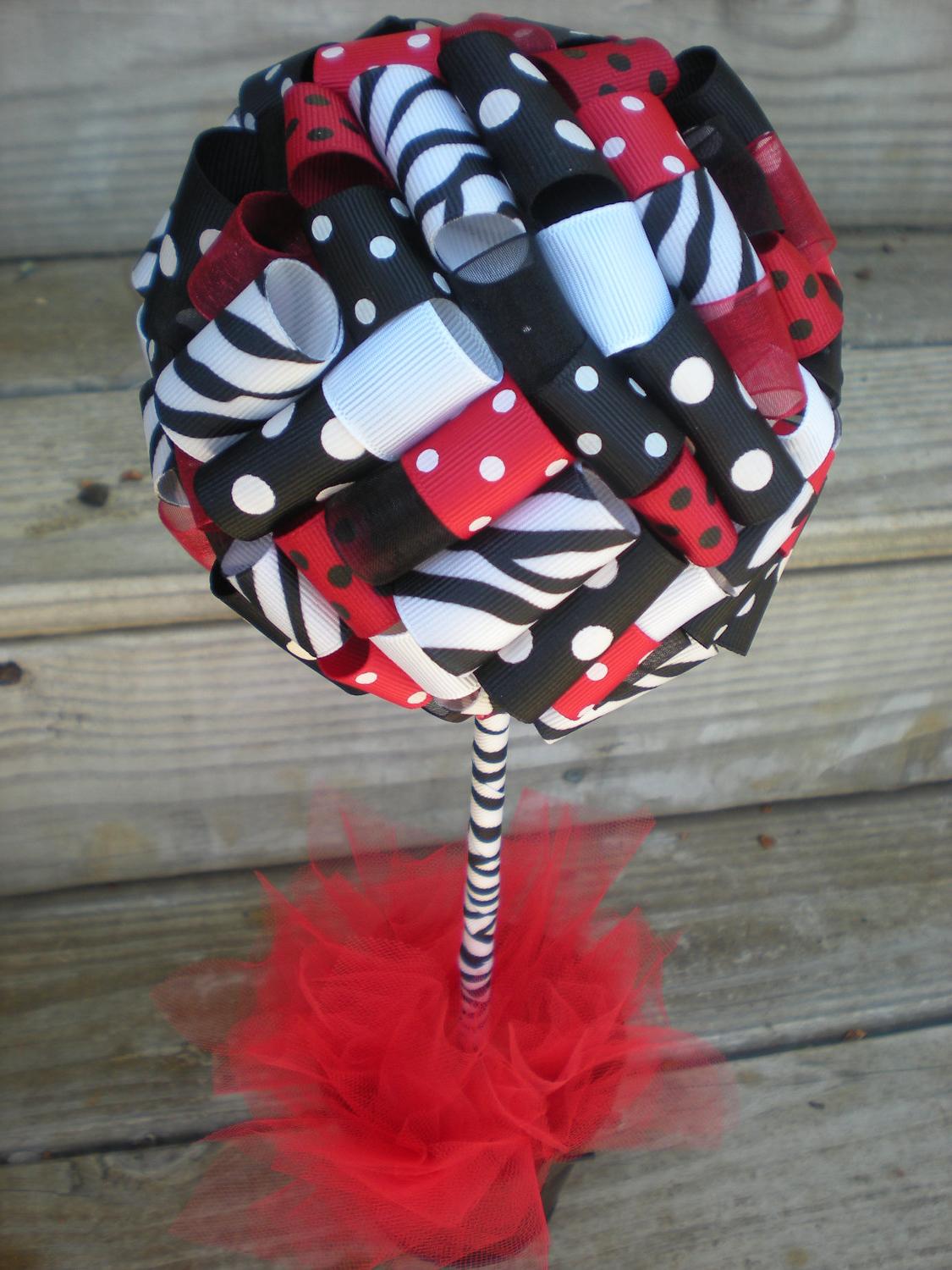 Ribbon Topiary in Zebra, Red,