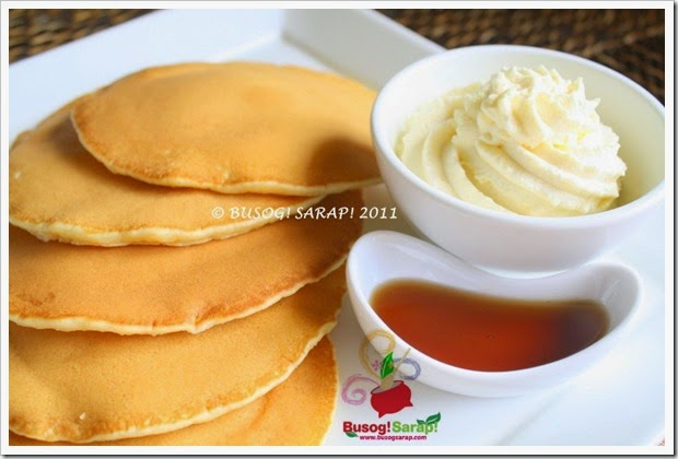 PANCAKES WITH WHIPPED VANILLA CREAM & SYRUP PIC2 © BUSOG! SARAP! 2011