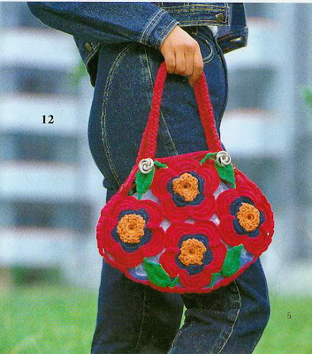 شنطتين على كيفك crochet handbag بالباترون Bolsa_dif