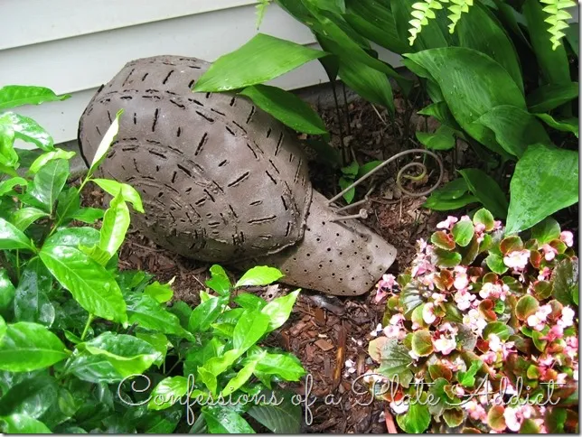 CONFESSIONS OF A PLATE ADDICT A Little Patio Fluffing