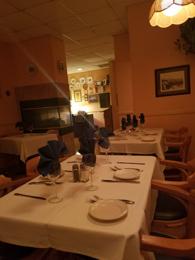 Italian Restaurant «Sorrento Italian Restaurant», reviews and photos, 6943 St Augustine Rd, Jacksonville, FL 32217, USA