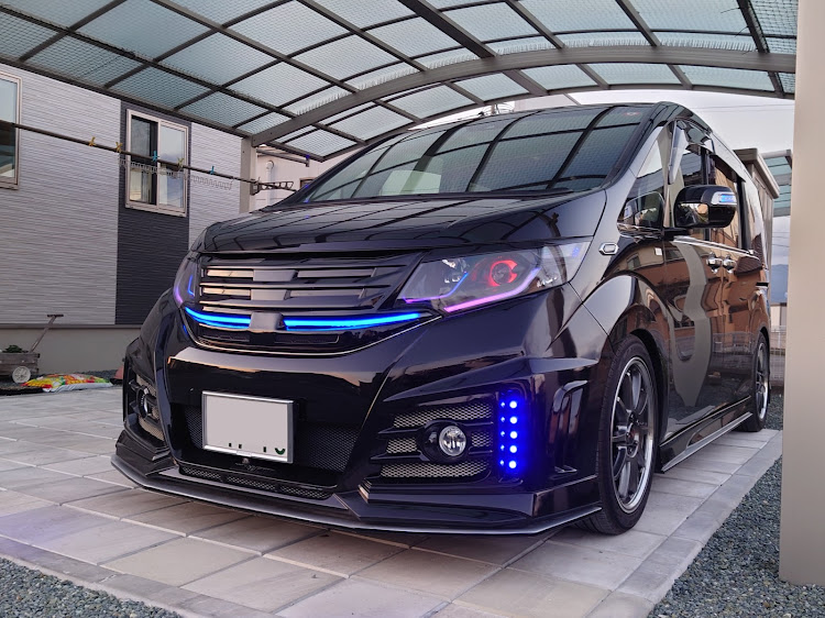 ステップワゴンのINTENTION ZERO・メンテナンスは大事・LEDイルミネーション・リップスポイラー・アンダーグリルに関するカスタム事例の投稿画像10枚目