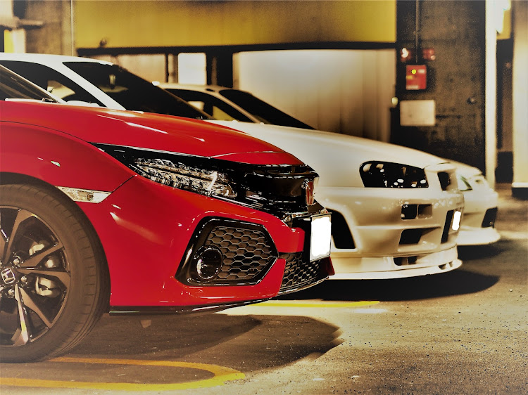 スカイライン GT-Rのホイール使ってね(^ ^)・シビックタイプR EK9・シビック FK7・スカイラインGT-R BNR34・楽しいひと時に関するカスタム事例の投稿画像1枚目