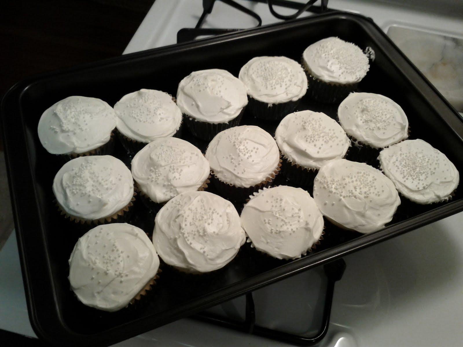 wedding cupcakes to share!