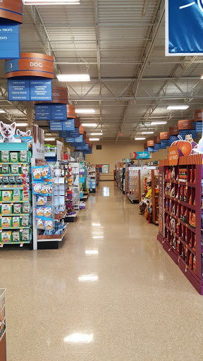 Pet Supply Store «PetSmart», reviews and photos, 2026 Lincoln Way E, Massillon, OH 44646, USA