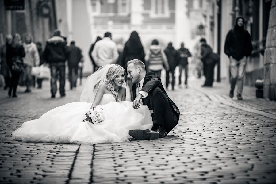 Fotógrafo de bodas Tomasz Sobota (sobota). Foto del 7 de abril 2015