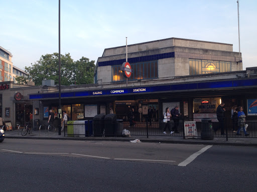 Ealing Common Station