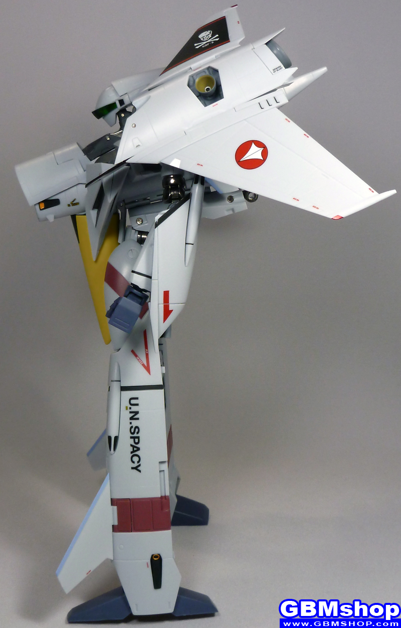 Macross Flashback 2012 VF-4 VF-4G Lightning III Hikaru Ichijo Custom Battroid Mode