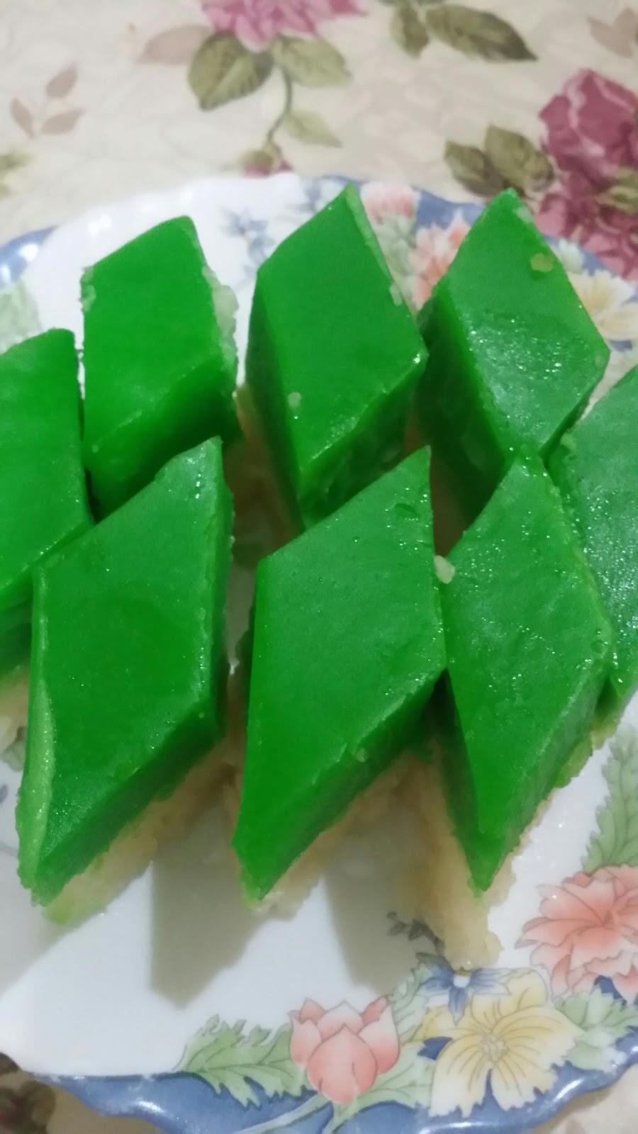 Kuih Seri Muka Sedap - Kebaya Solo n