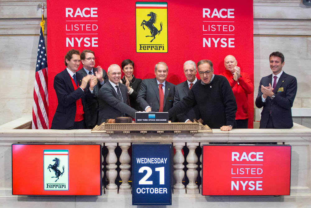 파일:ferrari-nyse-102215-4.jpg