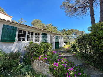 maison à Les Portes-en-Ré (17)