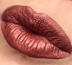 FoiledRetroMatteLiquidLipcolourMAC13