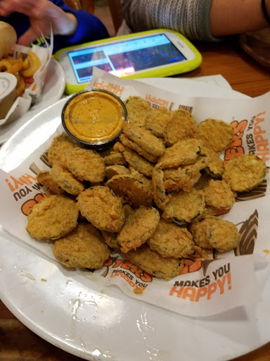 Chicken Wings Restaurant «Hooters», reviews and photos, 41 NJ-4, Hackensack, NJ 07601, USA