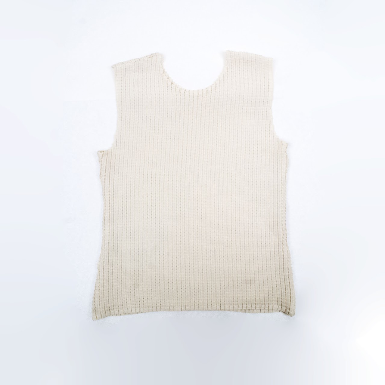 Issey Miyake Sleeveless Top