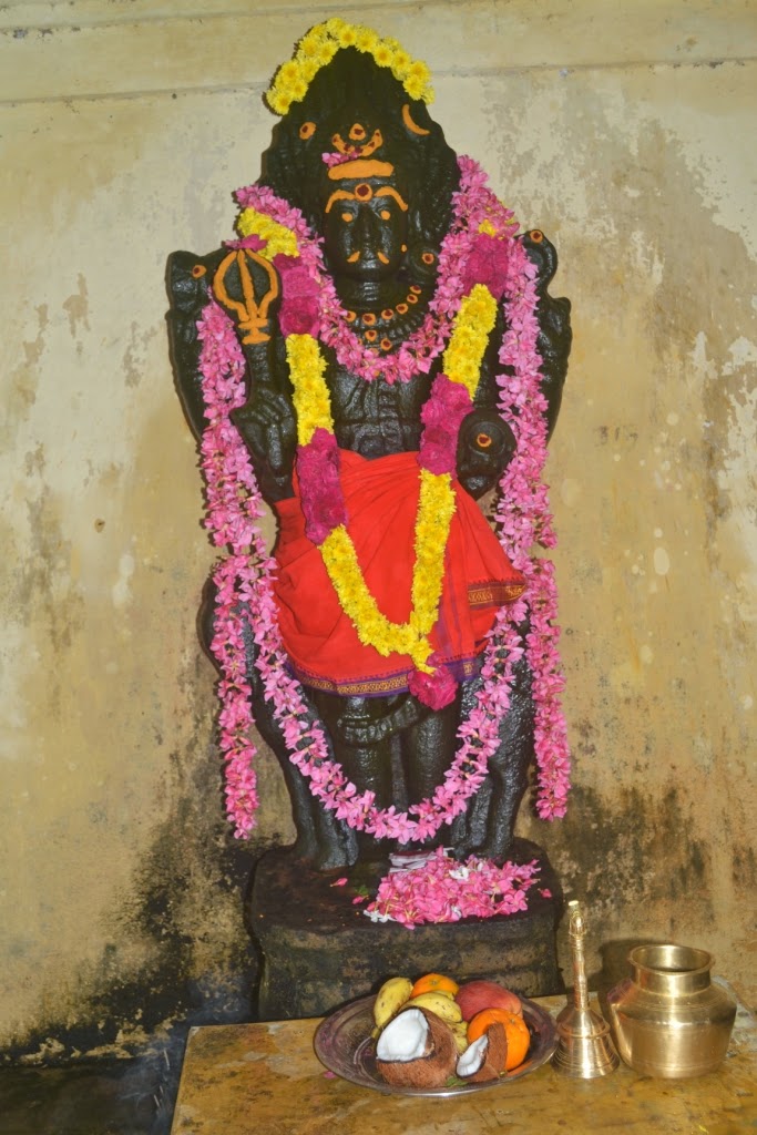 Sri Chayavaneswarar Temple, Tiruchaaikaadu (Chayavanam), Sirkazhi - 275 Shiva Temples