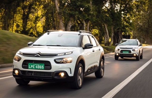 Descubra sobre a tecnologia presente no Citroën C4 - Citroën as