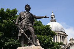 파일:external/upload.wikimedia.org/250px-William_Wallace_Statue_%2C_Aberdeen.jpg