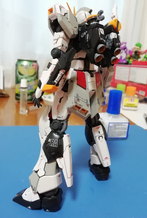 クルマの塗装屋。さんが投稿した自粛中の過ごし方・ガンプラ作ろう(^O^)／・ガンプラ製作・スマホカバーDIYに関するカスタム事例の投稿画像6枚目