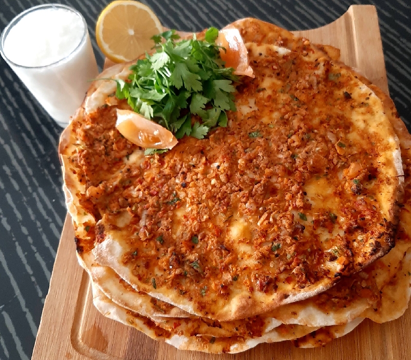 lahmacun tarifi