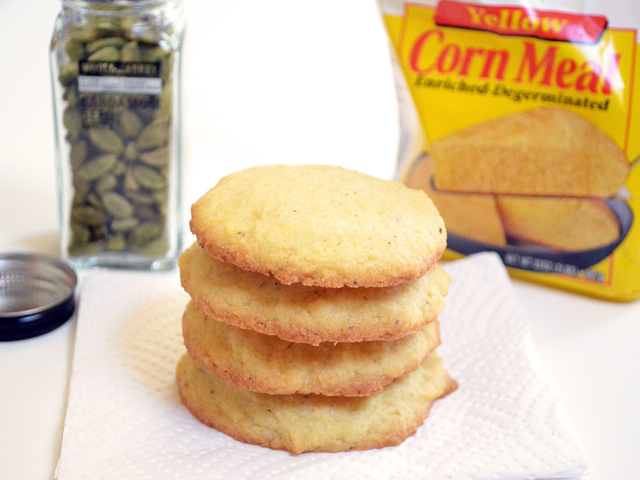 Cardamom Cornmeal Cookies