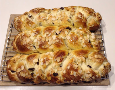 INTERNATIONAL:  Bread of the Week 59:  Pulla (Finnish Cardamom Bread)