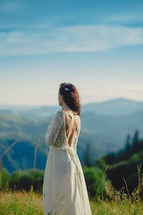 Fotógrafo de casamento Viktoriya Yanushevich (vikayanuahevych). Foto de 15 de agosto 2015