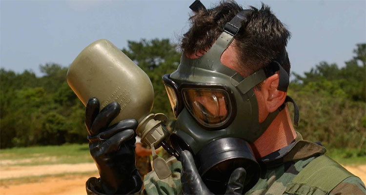 파일:external/www.duffelblog.com/gas-mask-750x400.jpg