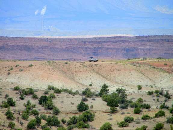 Jeep at the trailhead