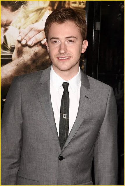 Joseph Mazzello Profile Dp Pics