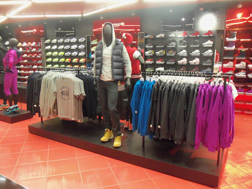 Innovasport, Blvrd Toluca Metepec 400, Zona Sin Asignación de Nombre de Col 1, 52141 Metepec, Méx., México, Tienda de deportes | Metepec