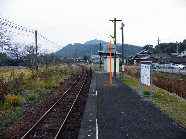 파일:external/upload.wikimedia.org/640px-JRKyushu_Momonokawa_Station.jpg