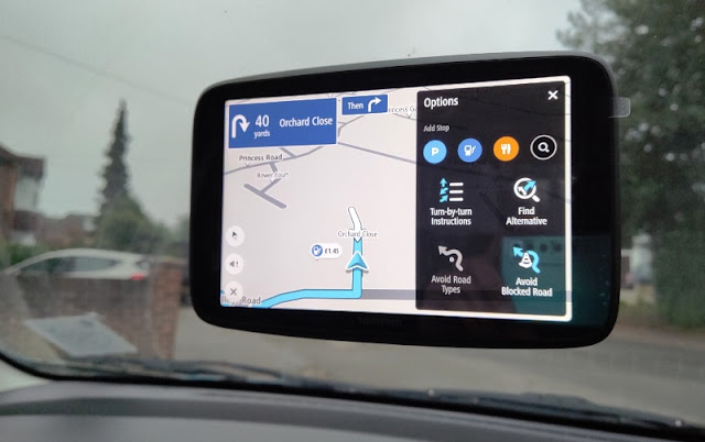 fotoelektrisk fisk og skaldyr venom TomTom GO Discover Review 7 inch Car Sat Nav With Speed Camera Alerts |  Gadget Explained Reviews Gadgets | Electronics | Tech