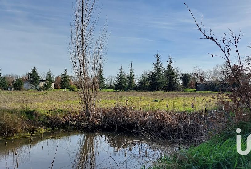  Vente Terrain à bâtir - 3 740m² à Lagraulet-du-Gers (32330) 