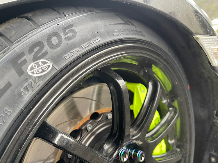 86のタイヤ交換・ハブボルト打ち替えに関するカスタム事例の投稿画像5枚目