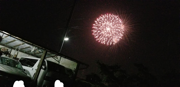 アルテッツァの花火大会・夜の半顔、半ケツ同盟・緑眼テッツァ・退屈…・車も彼氏に関するカスタム事例の投稿画像3枚目