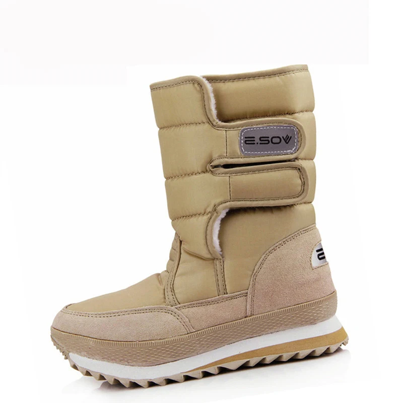 Bottes de neige chaudes et imperméables pour hommes et femmes. Idéales pour la randonnée, les activités hivernales et la marche par temps froid.