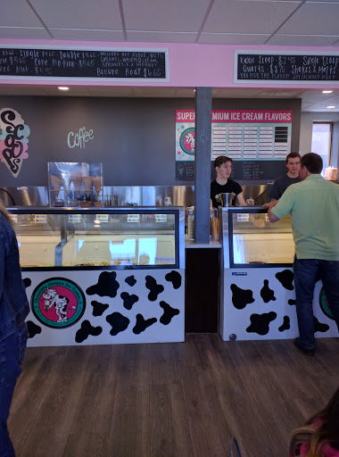 Ice Cream Shop «Scoops Ice Cream & Candy», reviews and photos, 5711 8th Ave, Kenosha, WI 53140, USA